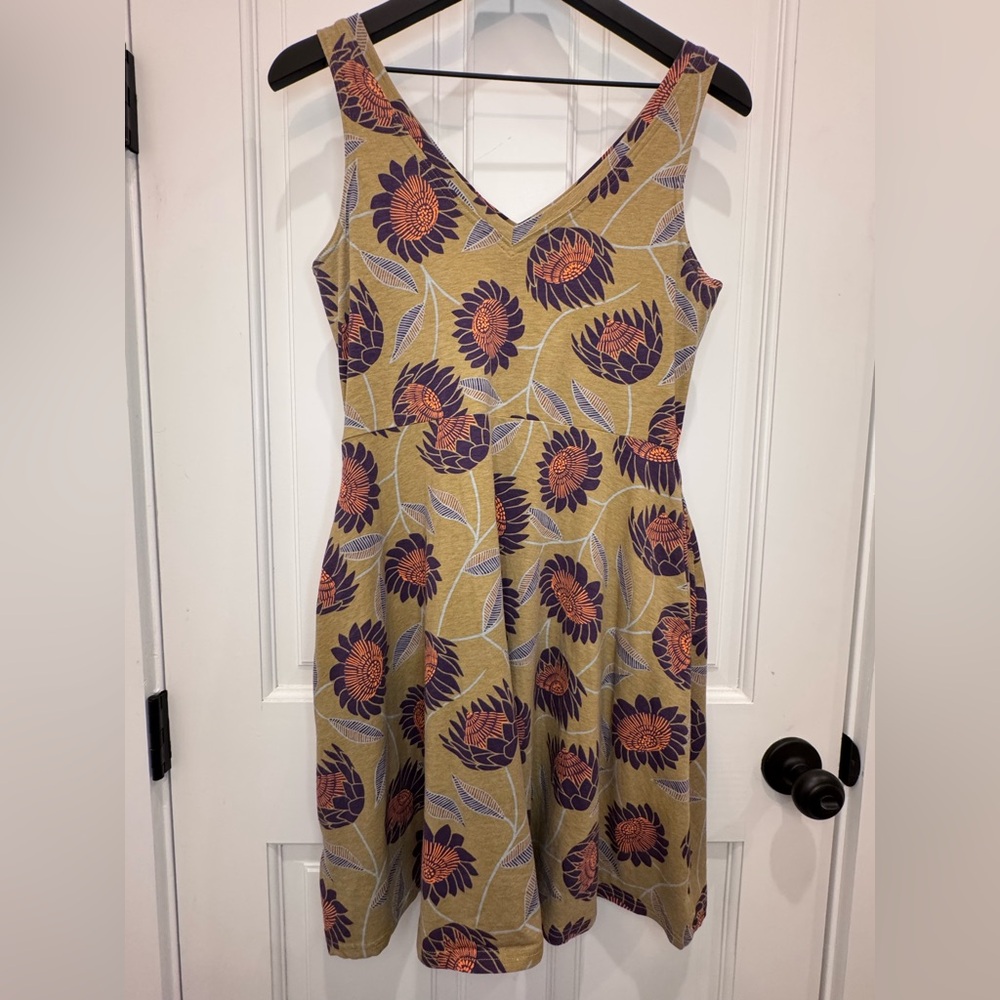 Pact Fennel Sunflowers Revive V Neck Tank Dress 🌻 - Picture 3 of 11